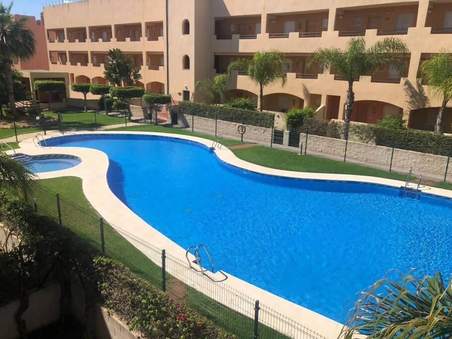 شقة Bajo Con Jardin A Pie De Playa Y Piscina Comunitaria Con Jacuzzi Playas de Vera المظهر الخارجي الصورة