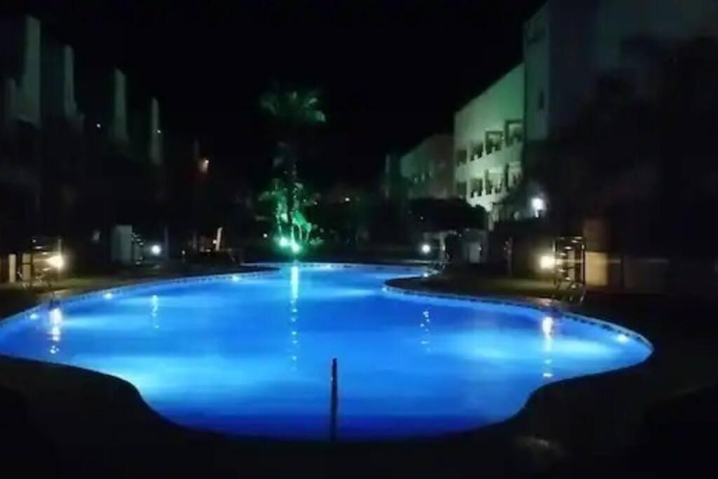 شقة Bajo Con Jardin A Pie De Playa Y Piscina Comunitaria Con Jacuzzi Playas de Vera المظهر الخارجي الصورة